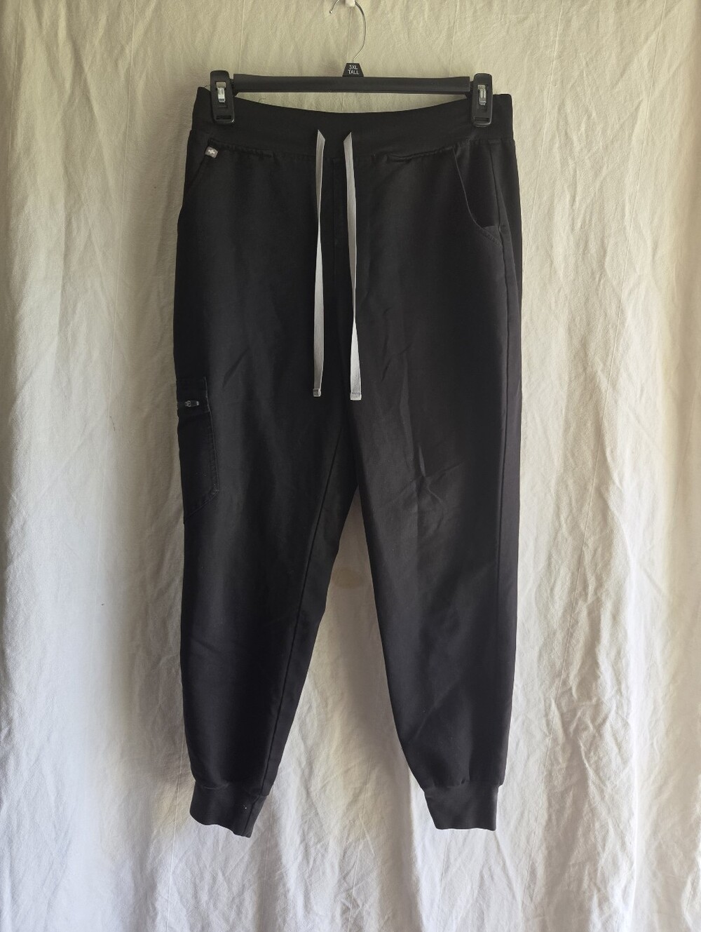 Figs Zamora Scrub Jogger Pants Women's Sz M Petite Medical Dental Nurse Black